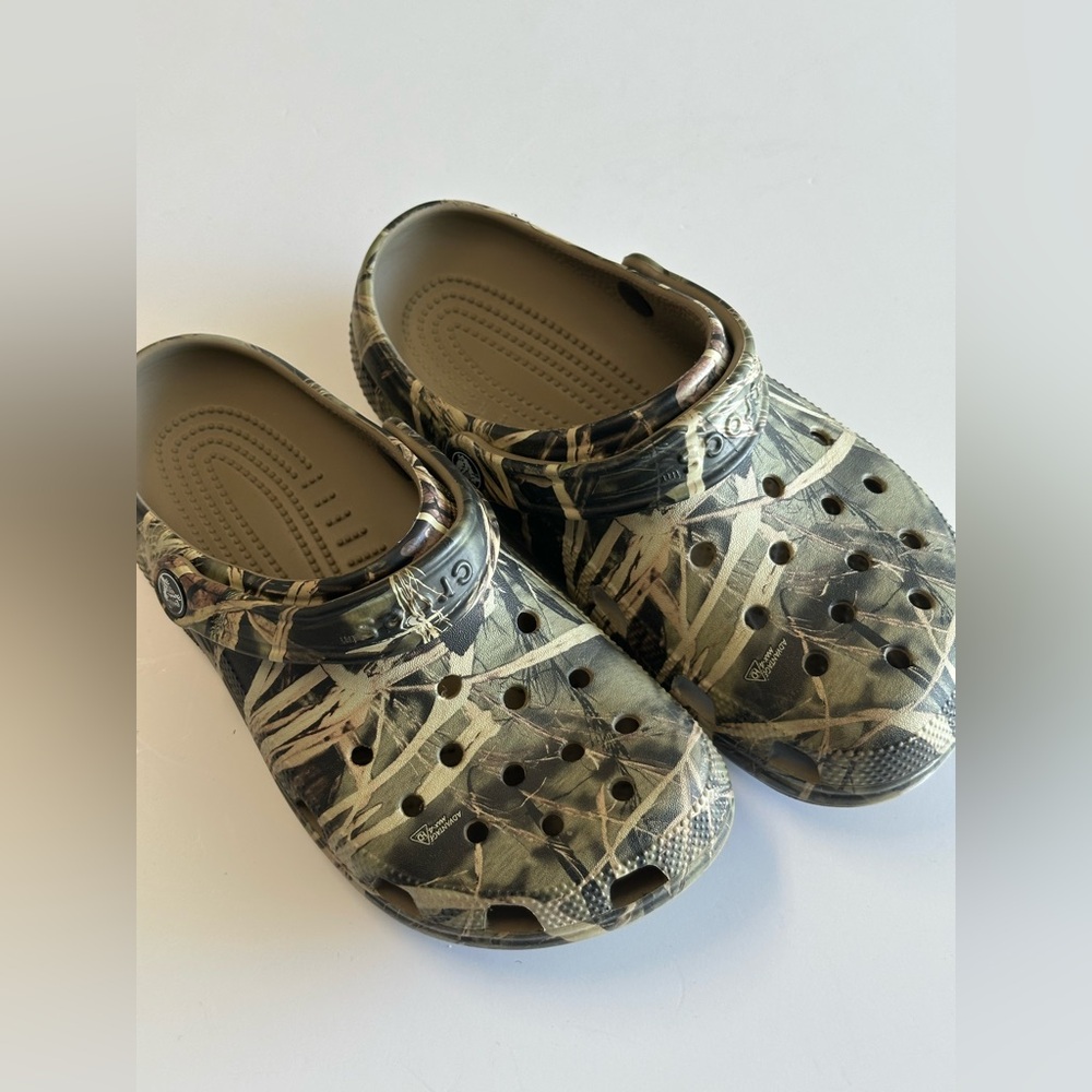 Crocs Real Tree Classic Clogs Unisex W8 M6 Camo